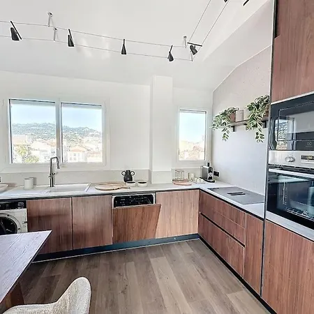 Apartment 79m2 Penthouse, Palais Et Plages A 400m & 5mn Cannes