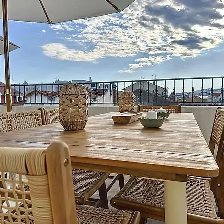 79m2 Penthouse, Palais Et Plages A 400m & 5mn